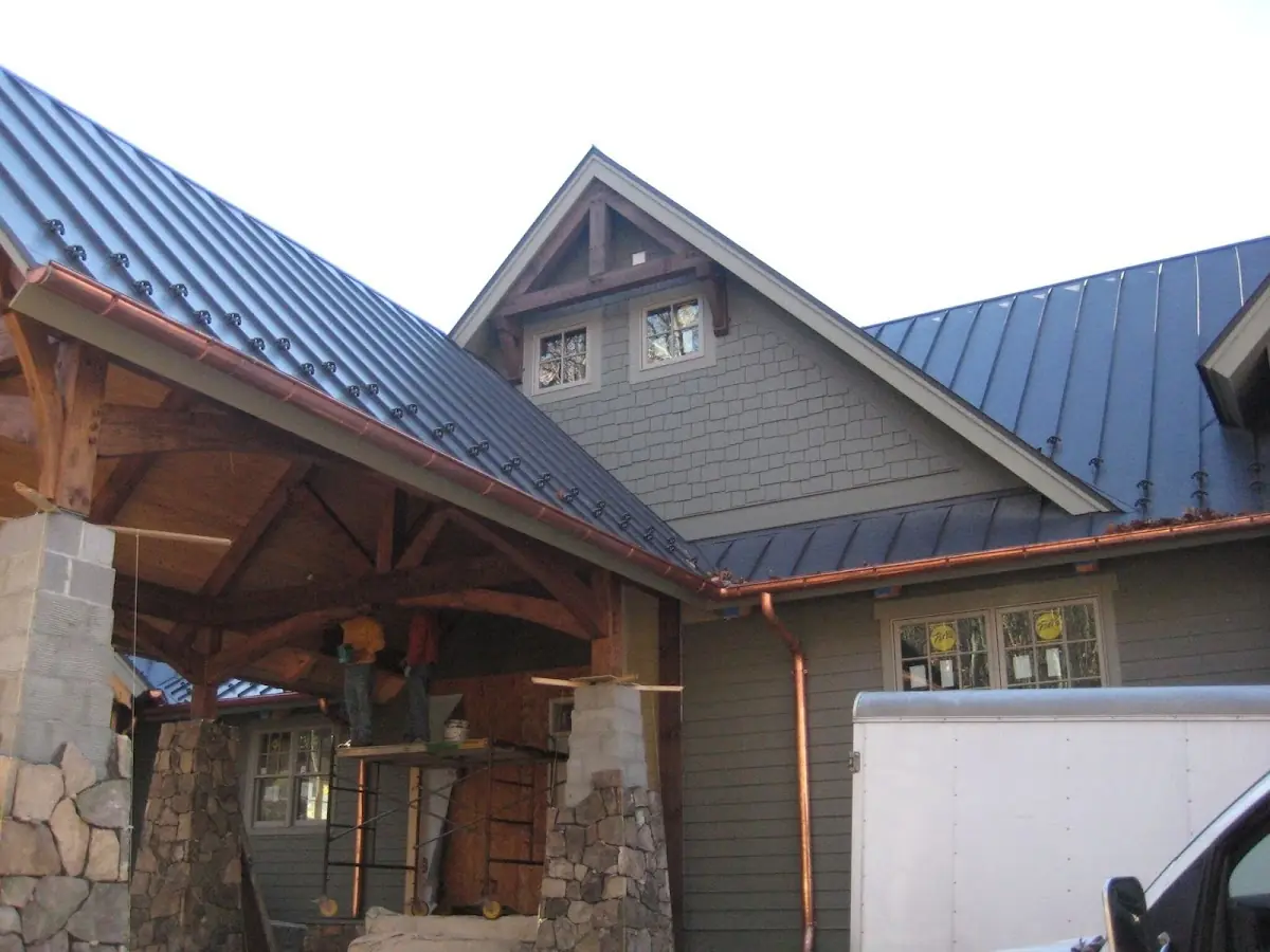 Craftsman Roofing team delivering quality roofing work in Keeter